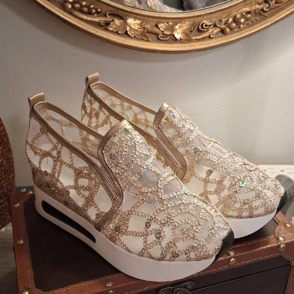 Elegant Gold Women's Slip-On Shoes